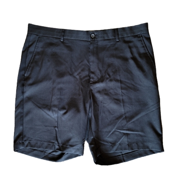Greg Norman Collection Other - Greg Norman Shorts Mens 38 Black Plaid Golf Flat Front